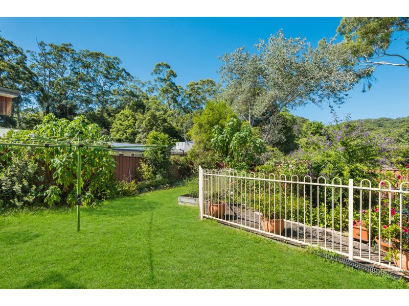 16 Rainforest Road, Wyoming NSW 2250