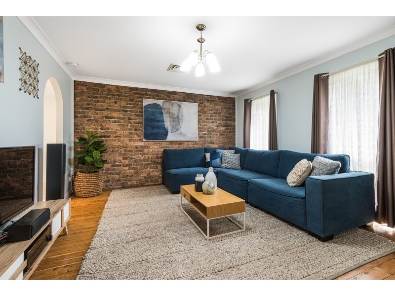 20 Larbonya Avenue, Wyoming NSW 2250