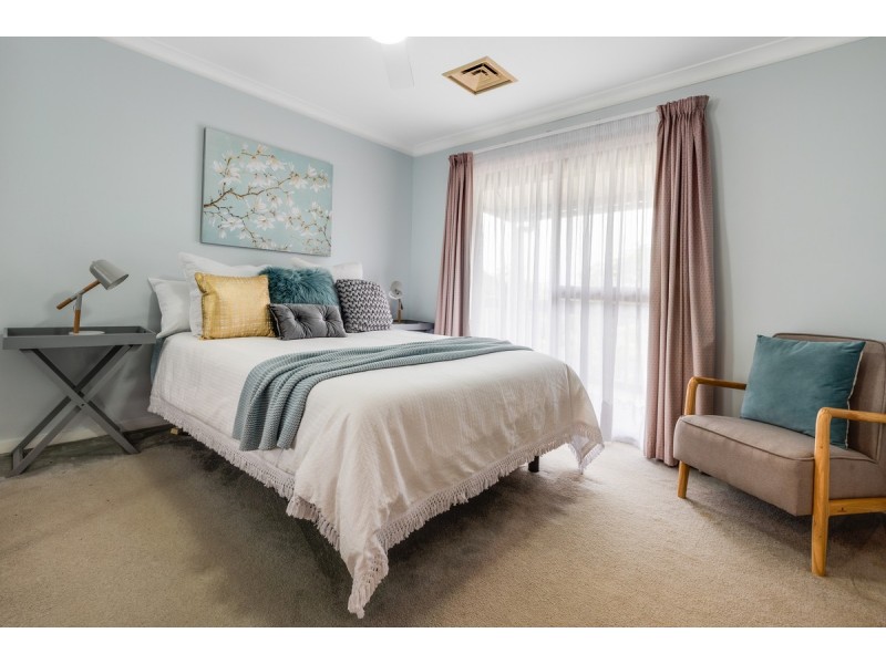 20 Larbonya Avenue, Wyoming NSW 2250