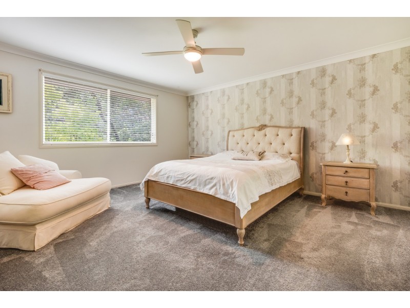 27 The Valley Way, Lisarow NSW 2250