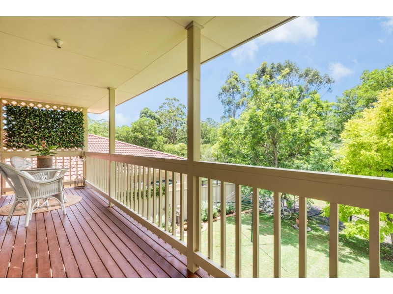 27 The Valley Way, Lisarow NSW 2250