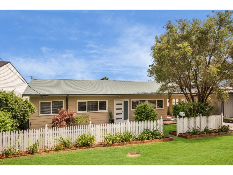 14 Headlam Parade, Springfield NSW 2250