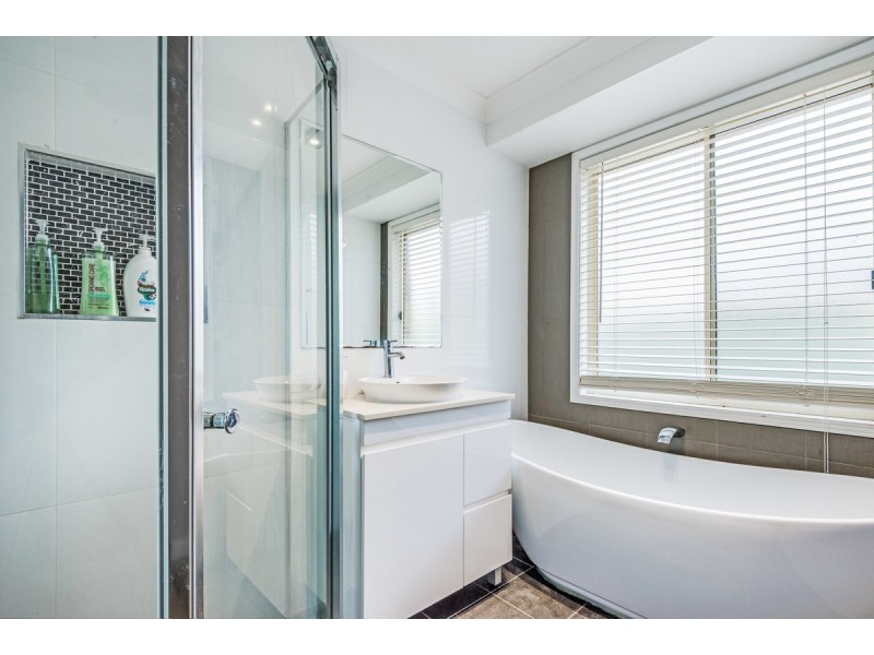 3 Burnside Close, Lisarow NSW 2250