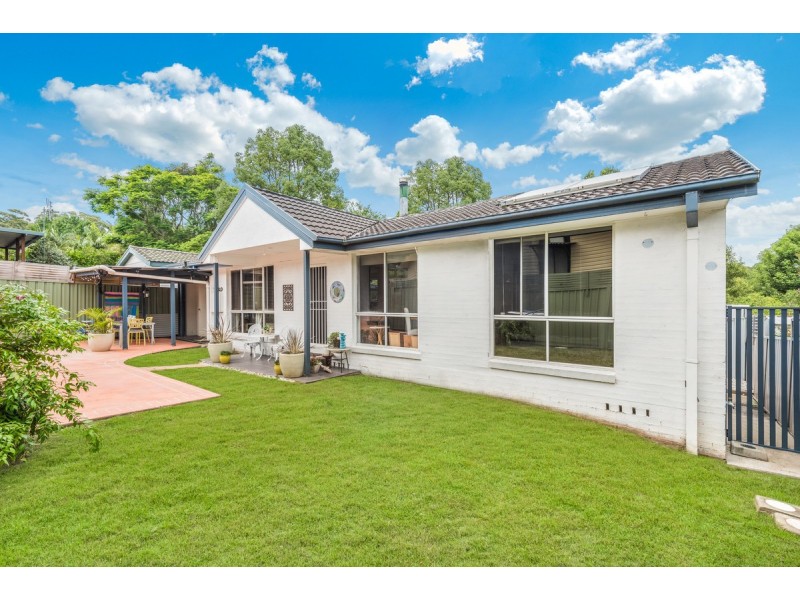 8a Chamberlain Road, Wyoming NSW 2250