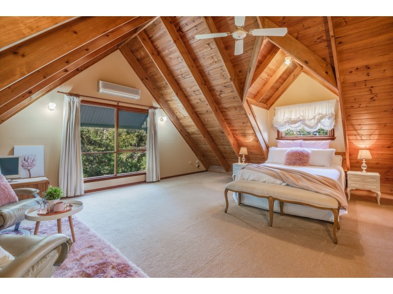 38 Pineridge Close, Lisarow NSW 2250