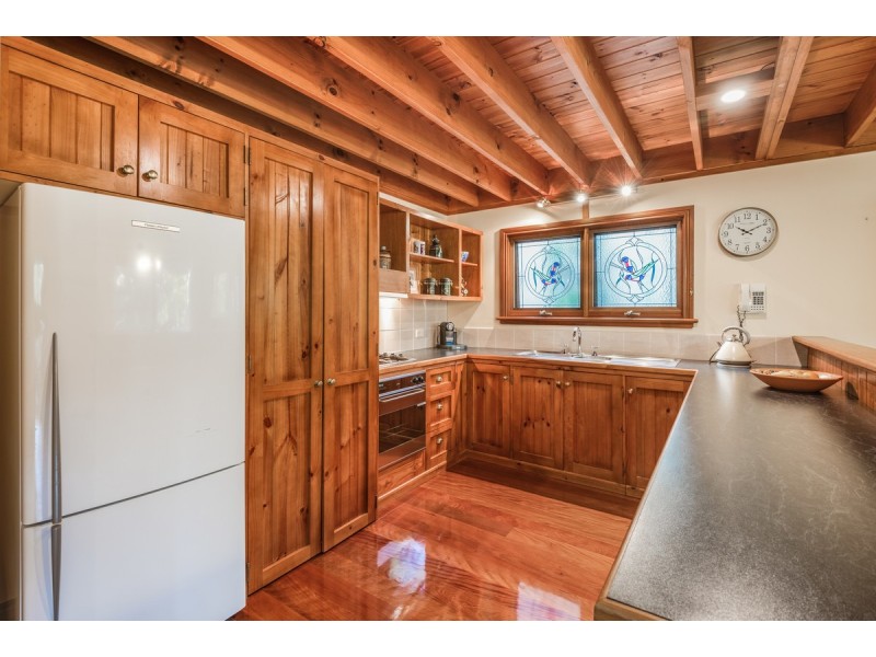 38 Pineridge Close, Lisarow NSW 2250