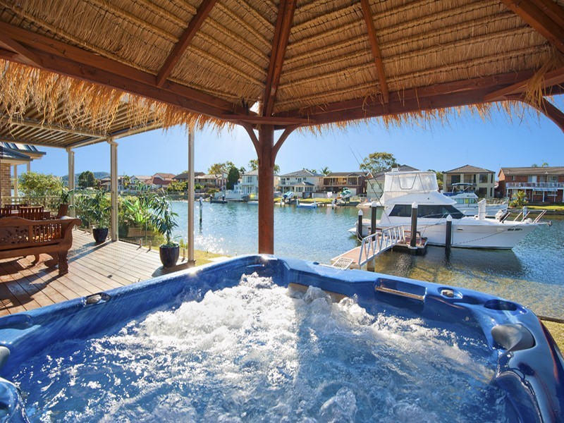 13 Heron Place, St Huberts Island NSW 2257