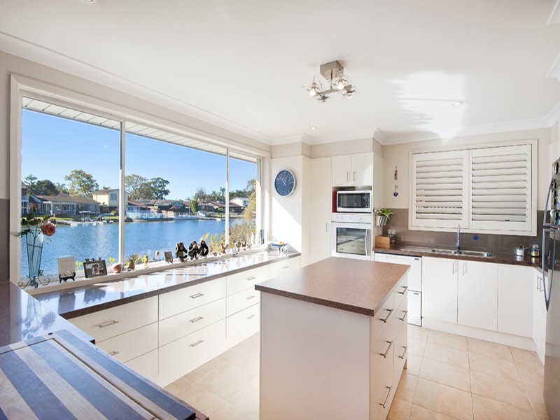 13 Heron Place, St Huberts Island NSW 2257