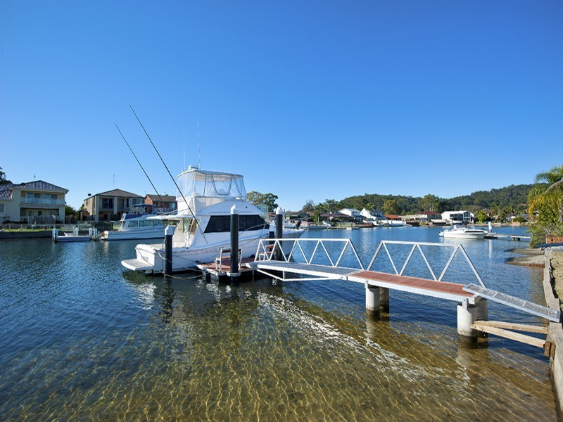 13 Heron Place, St Huberts Island NSW 2257