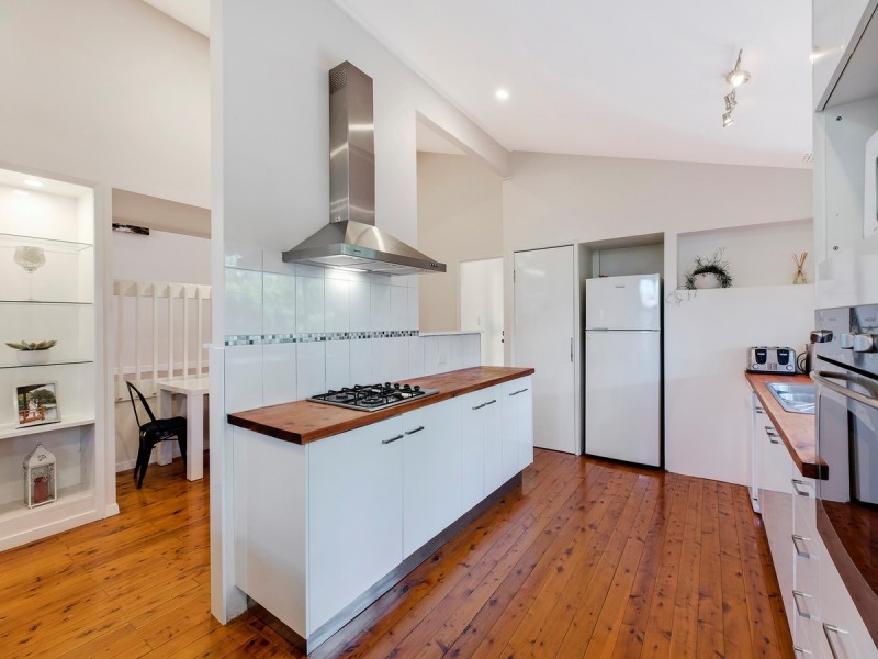 2 David Street, Green Point NSW 2251
