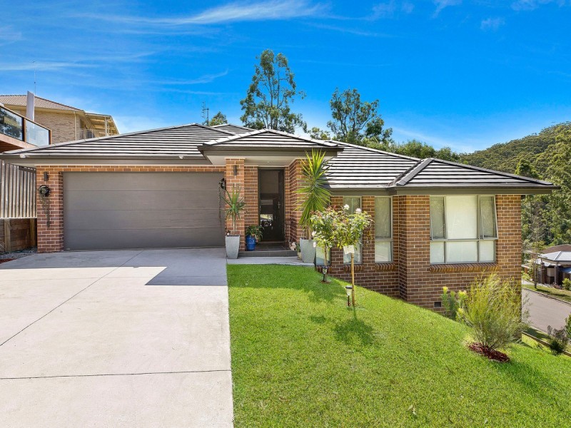 14 Jean Norman Close, Wyoming NSW 2250