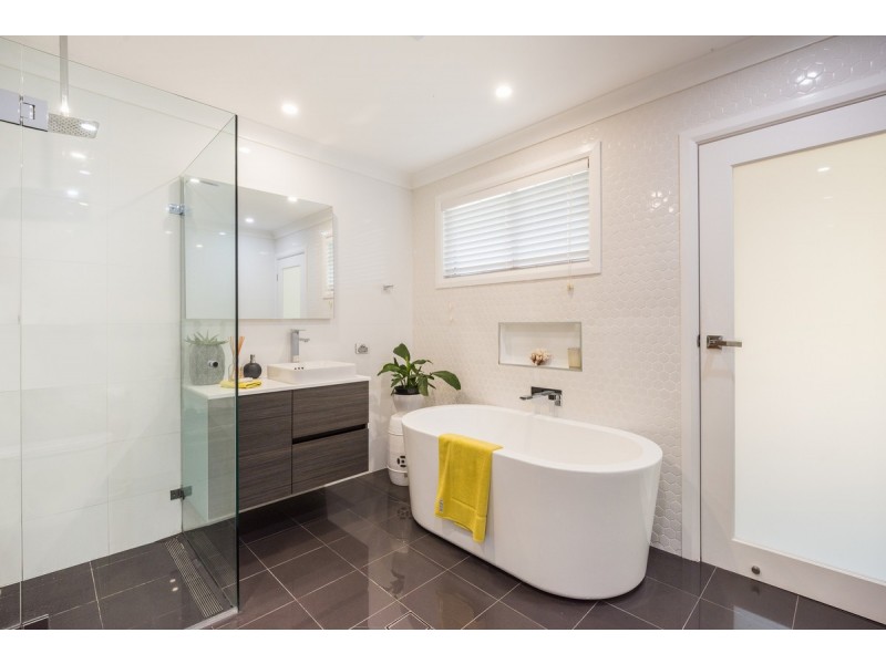 12 Barinya Lane, Springfield NSW 2250