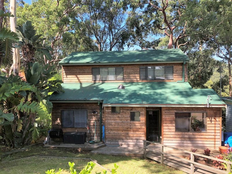 17 Plateau Road, North Gosford NSW 2250