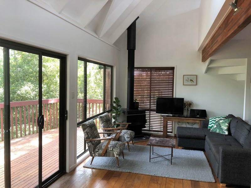 17 Plateau Road, North Gosford NSW 2250