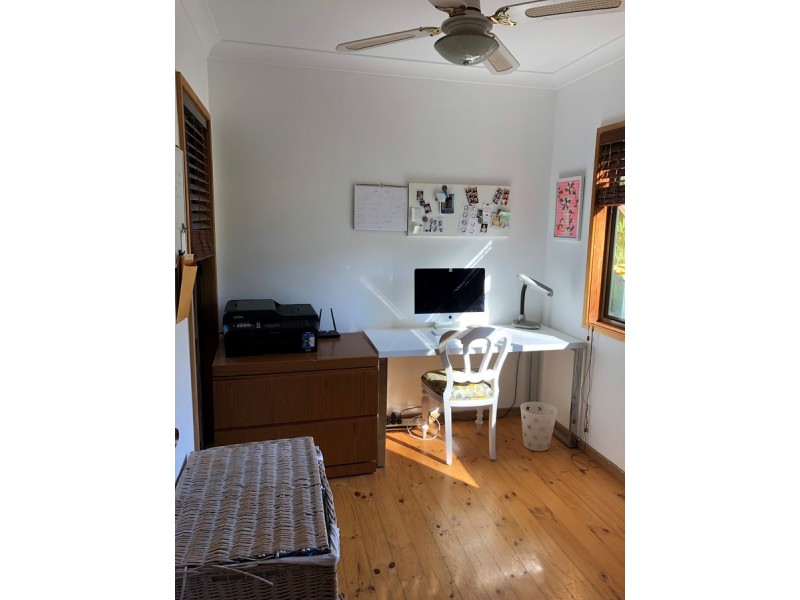 17 Plateau Road, North Gosford NSW 2250