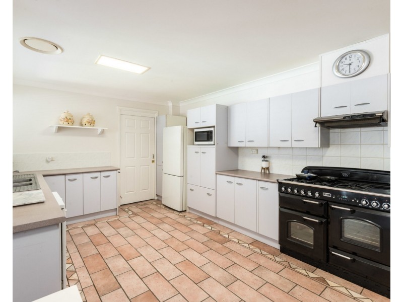 12 Sherston Close, Niagara Park NSW 2250