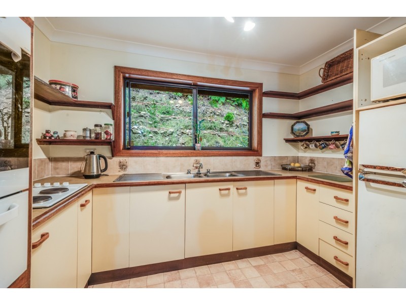 21 Derwyn Close, North Gosford NSW 2250