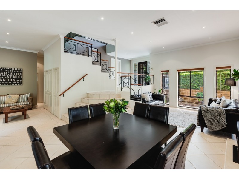 27 Thames Drive, Erina NSW 2250
