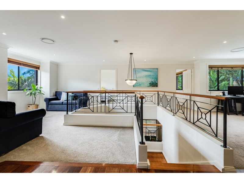 27 Thames Drive, Erina NSW 2250