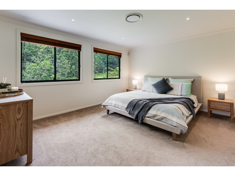 27 Thames Drive, Erina NSW 2250
