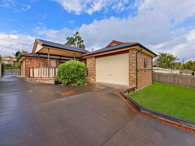 19 Scarborough Place, Bateau Bay NSW 2261