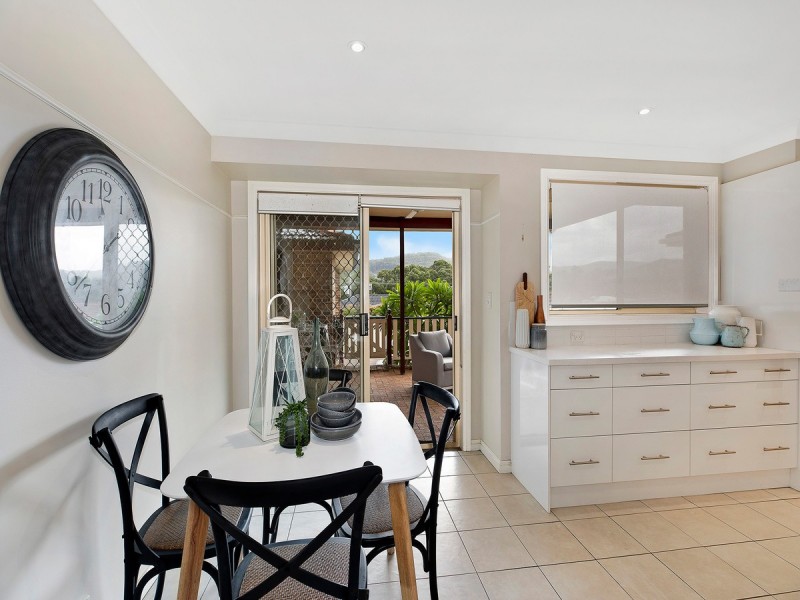 19 Scarborough Place, Bateau Bay NSW 2261