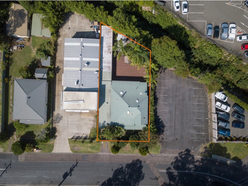 14 Laycock Street, Wyoming NSW 2250