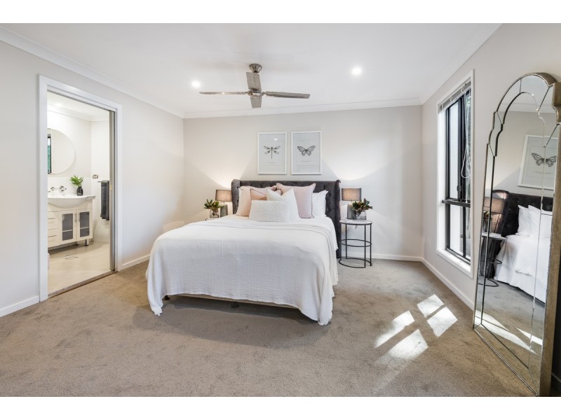 9 Clarence Road, Springfield NSW 2250