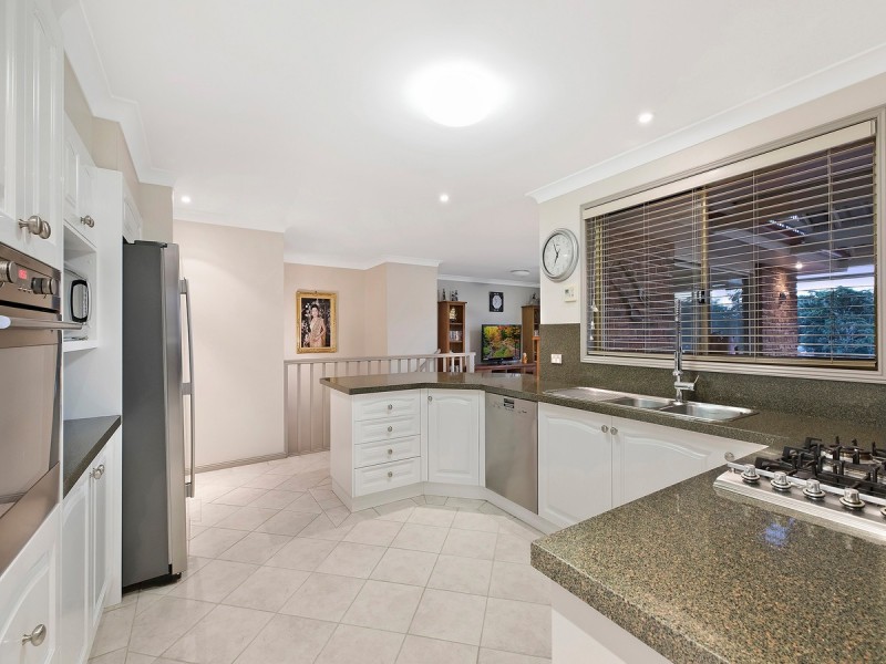13 Rembrae Drive, Green Point NSW 2251