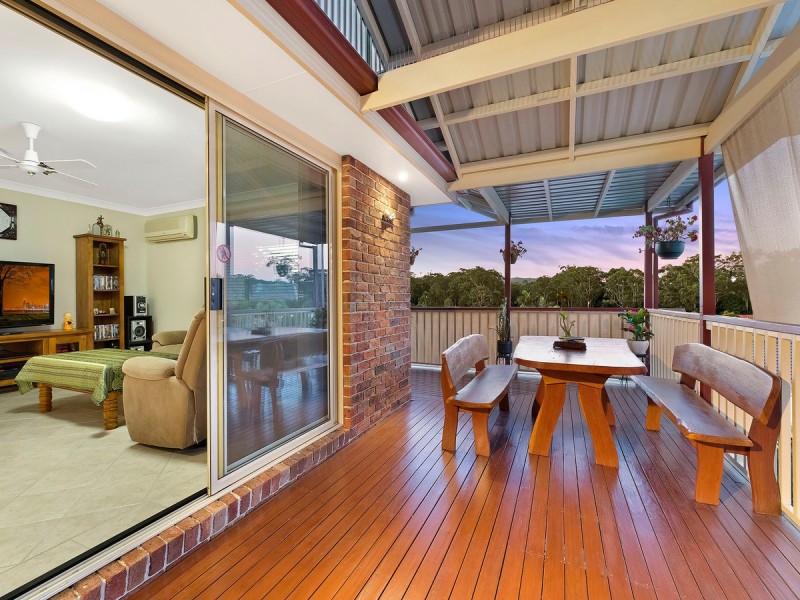 13 Rembrae Drive, Green Point NSW 2251