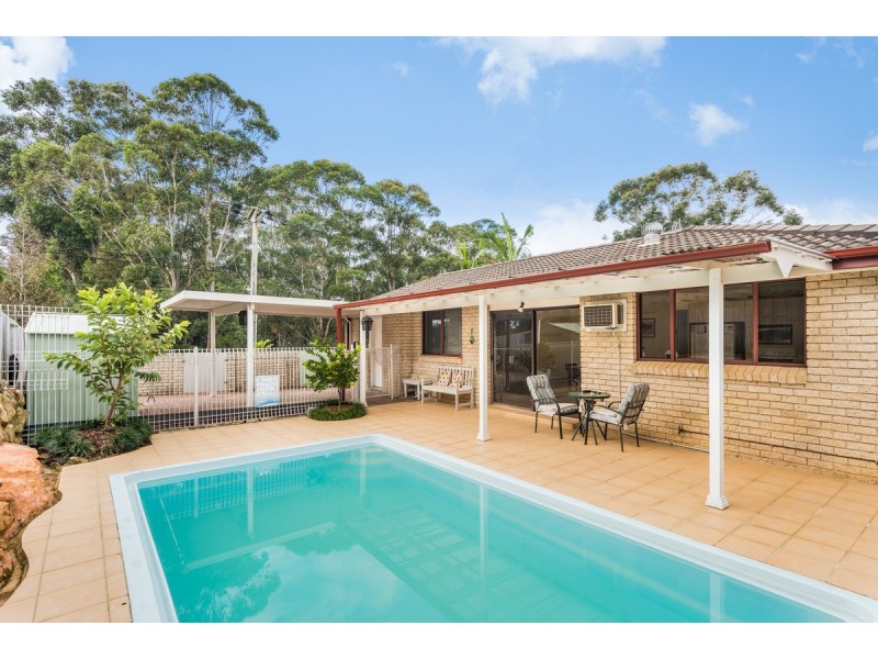10 Dora Street, Lisarow NSW 2250