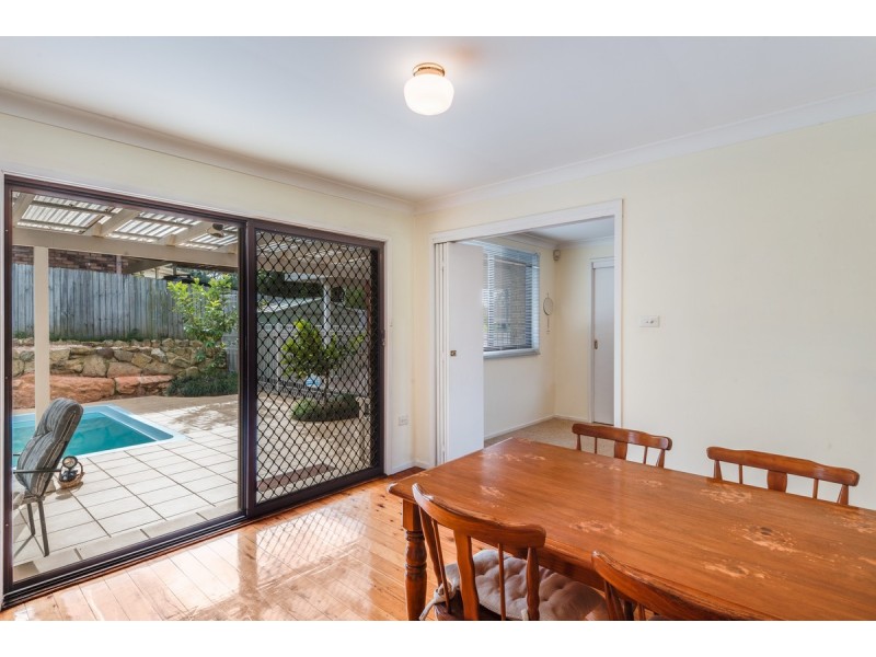 10 Dora Street, Lisarow NSW 2250