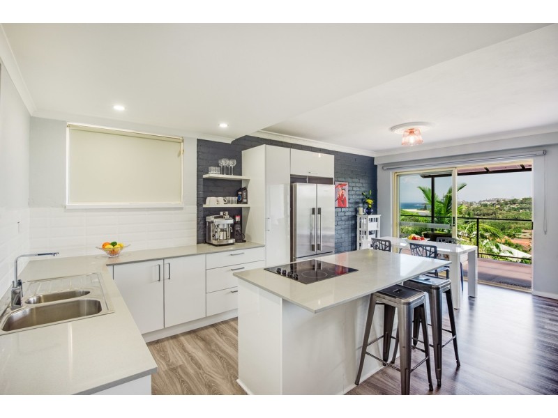 2/61 Coreen Drive, Wamberal NSW 2260