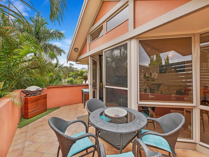 2/7 Ocean Street, North Avoca NSW 2260