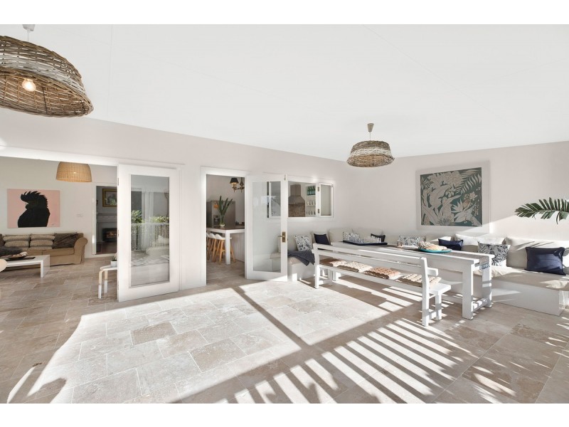 49 Lakeside Parade, The Entrance NSW 2261