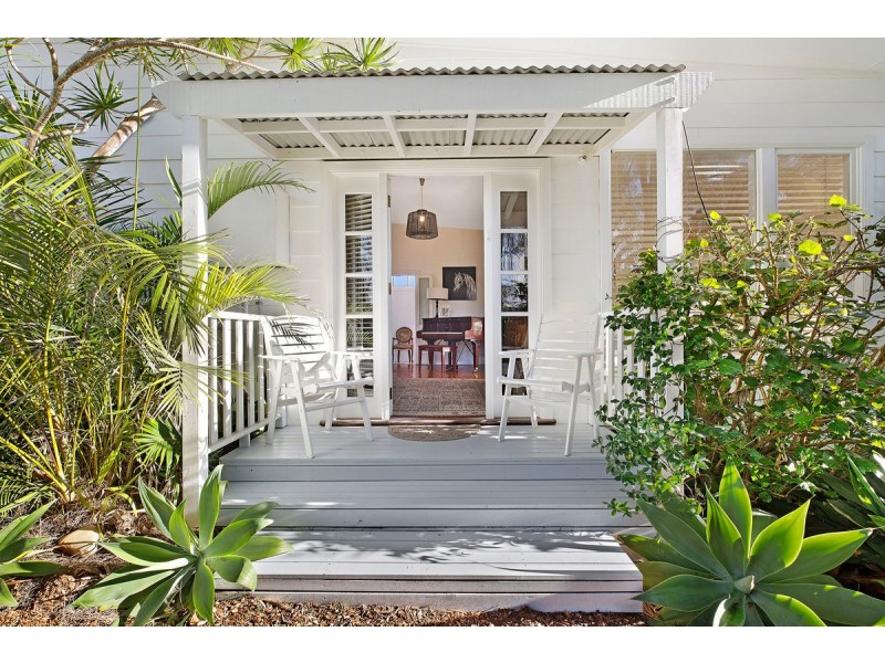 49 Lakeside Parade, The Entrance NSW 2261