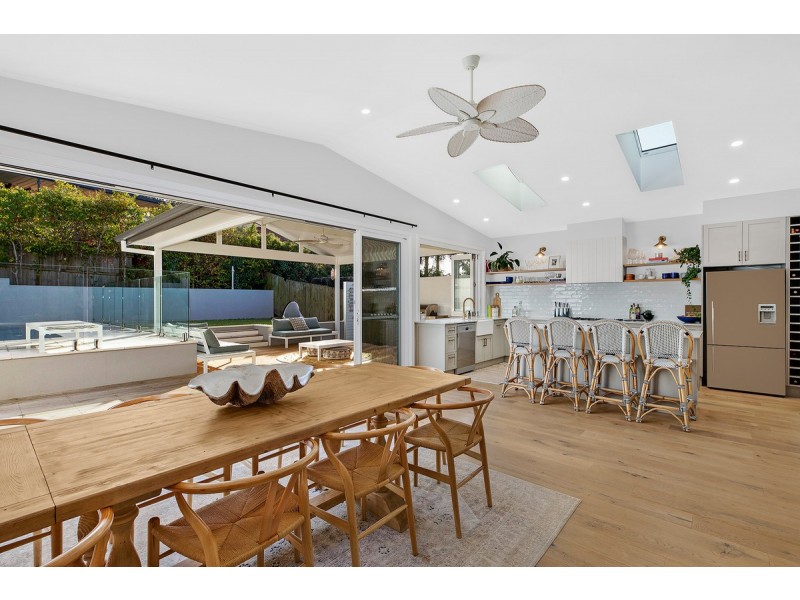 334 The Round Drive, Avoca Beach NSW 2251
