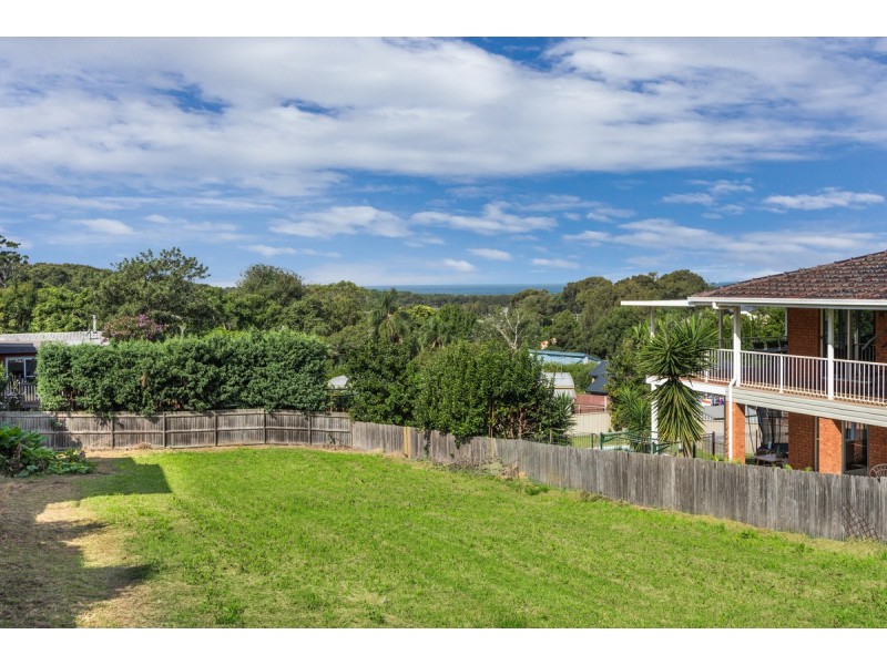 22 Braemar Drive, Wamberal NSW 2260