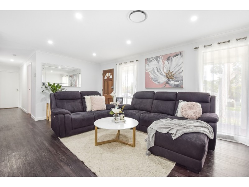 1 Marlowe Road, Bateau Bay NSW 2261