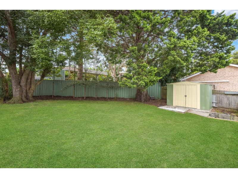1 Marlowe Road, Bateau Bay NSW 2261