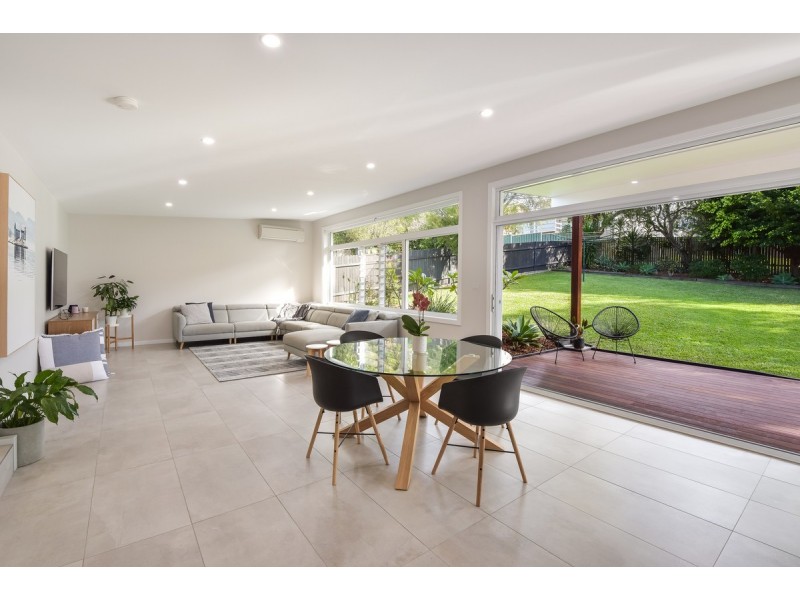 6 Marshdale Road, Springfield NSW 2250