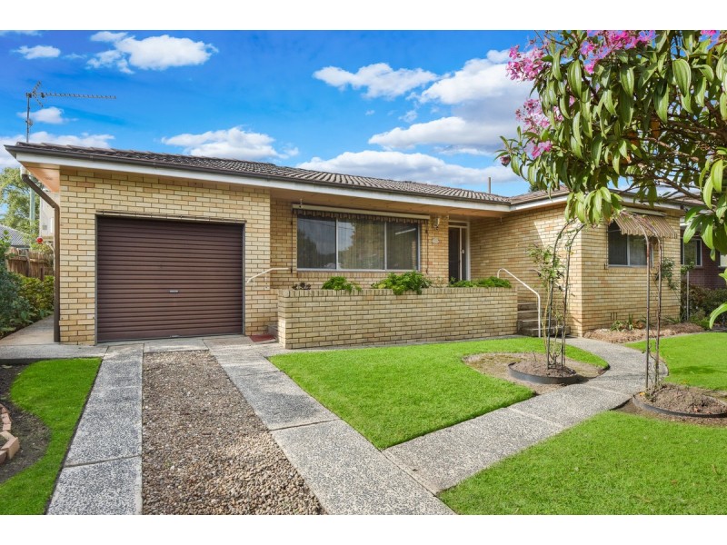 53 Day Street, Wyoming NSW 2250