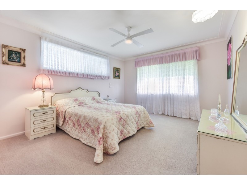 53 Day Street, Wyoming NSW 2250