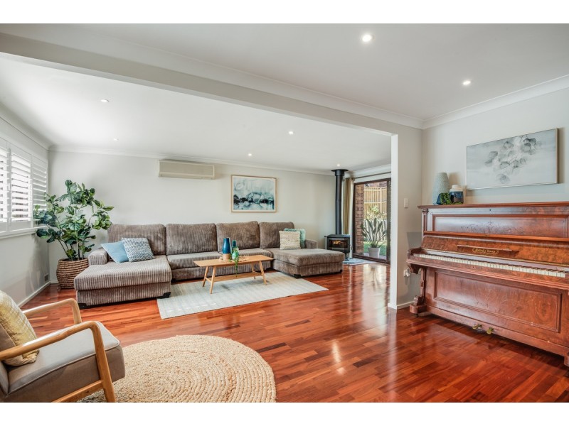 2 Coulter Street, Wyoming NSW 2250