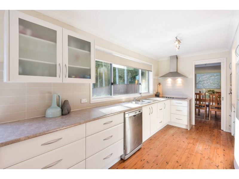 19 South Crescent, North Gosford NSW 2250