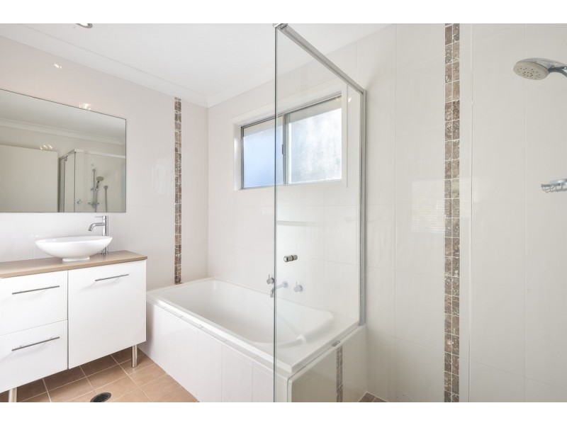 19 South Crescent, North Gosford NSW 2250