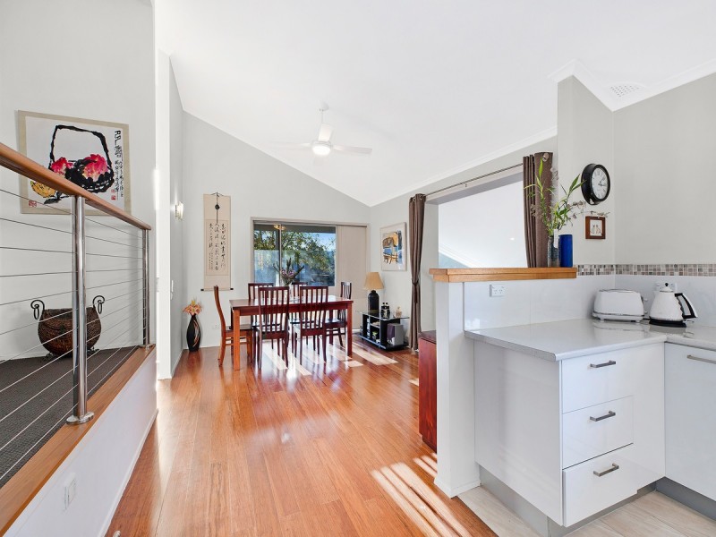 10 Craigend Street, Wyoming NSW 2250