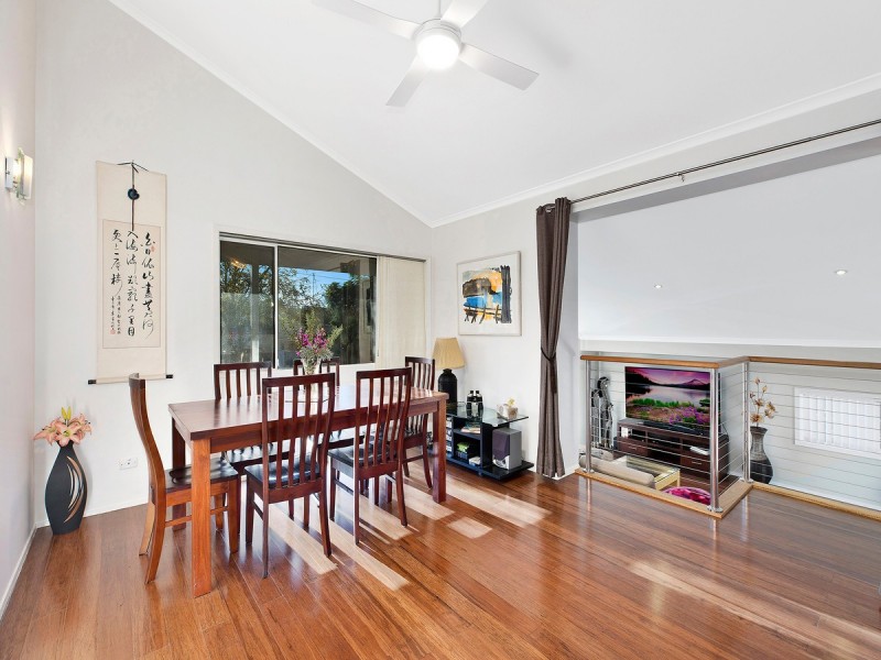 10 Craigend Street, Wyoming NSW 2250