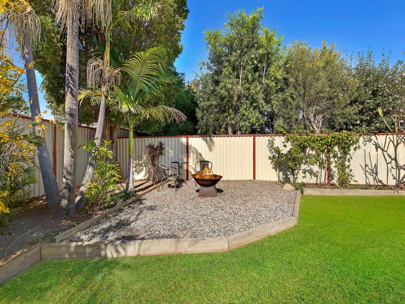 30 Shortland Avenue, Killarney Vale NSW 2261