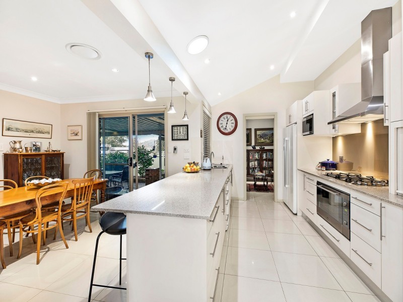 31 Strand Avenue, Narara NSW 2250